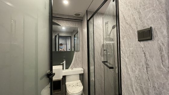 Luxury Outdoor Office Pod 2 Bedroom Commercial Space With Kitchen Steel Structure